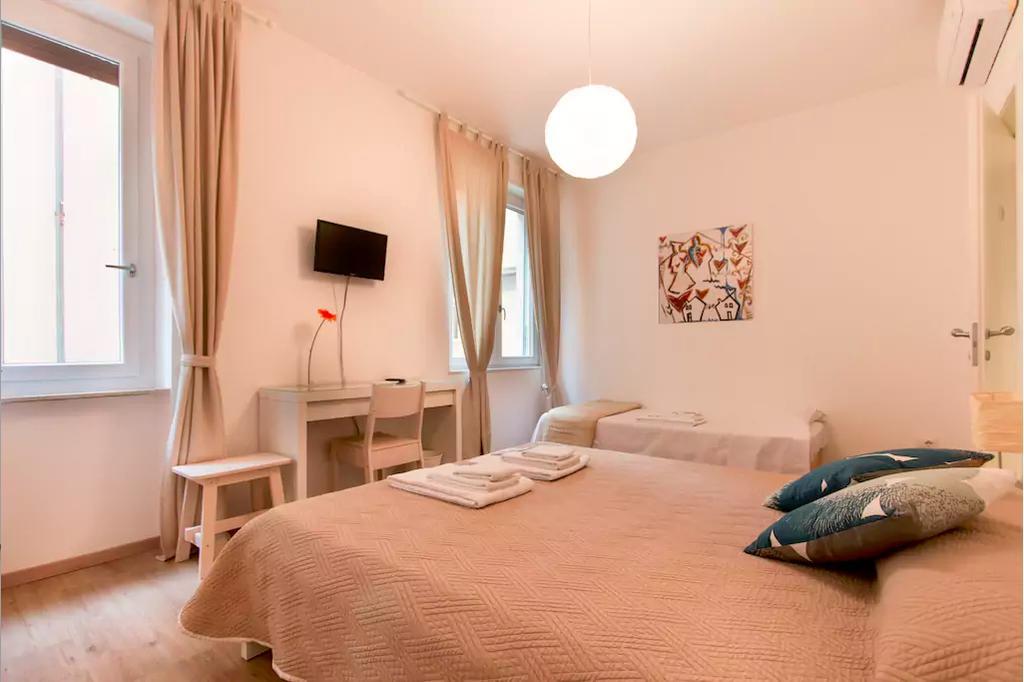Via Colombo Holiday Rooms La Spezia Extérieur photo