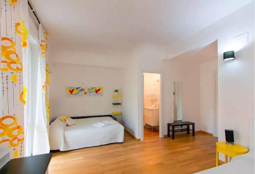 Via Colombo Holiday Rooms La Spezia Extérieur photo