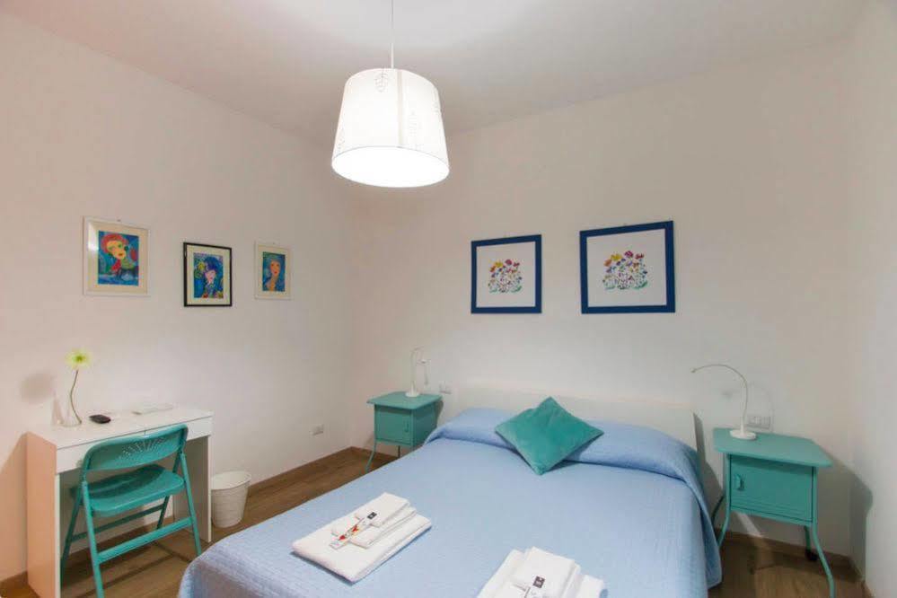 Via Colombo Holiday Rooms La Spezia Extérieur photo